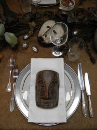 Blog - MÉROUÉE Table Settings with Tribal Art