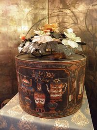Chinese treasure box with semi-precious stone flowers